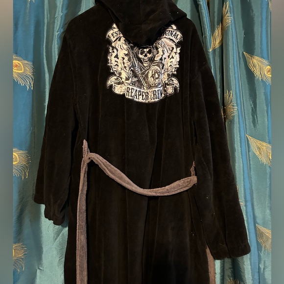 Terry cloth Sons of Anarchy bath robe - Picture 2 of 3